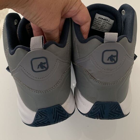 AND1 Men’s Basketball Gray Sneakers Size 12 - Picture 5 of 11